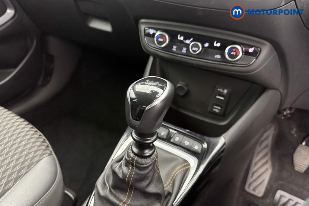 Vauxhall Crossland X Elite Nav Manual Petrol SUV - Stock Number (1558902) - 12th supplementary image