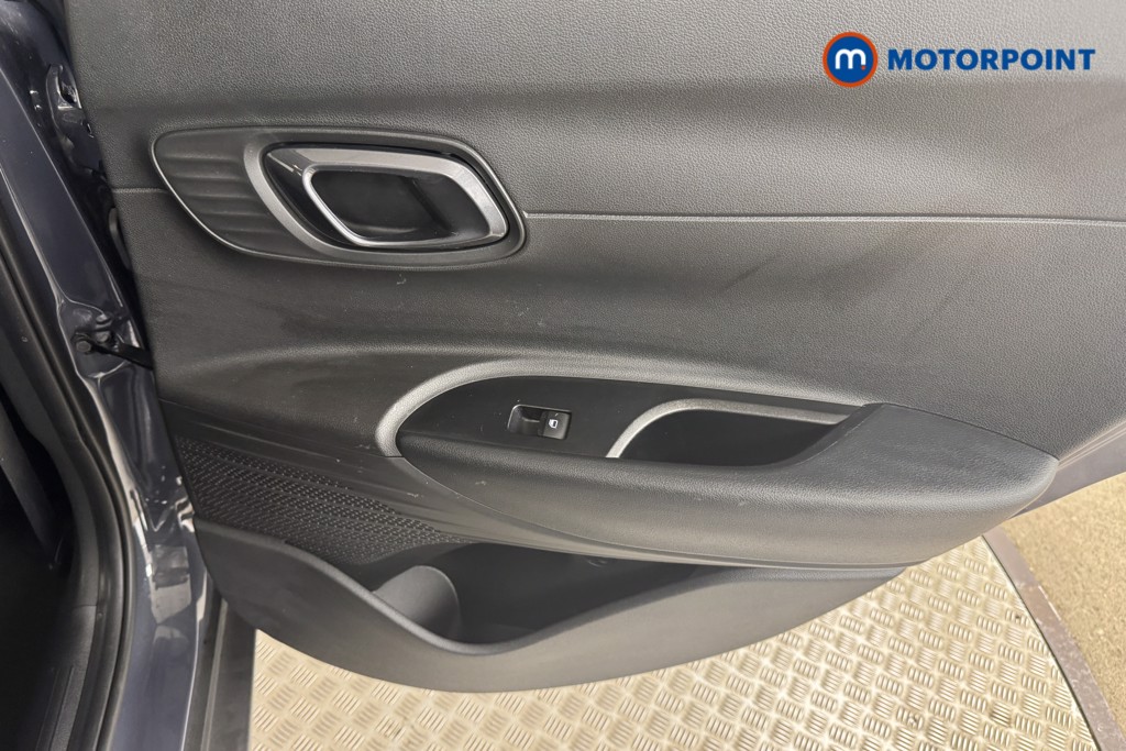 Hyundai Bayon Premium Automatic Petrol SUV - Stock Number (1559307) - 15th supplementary image