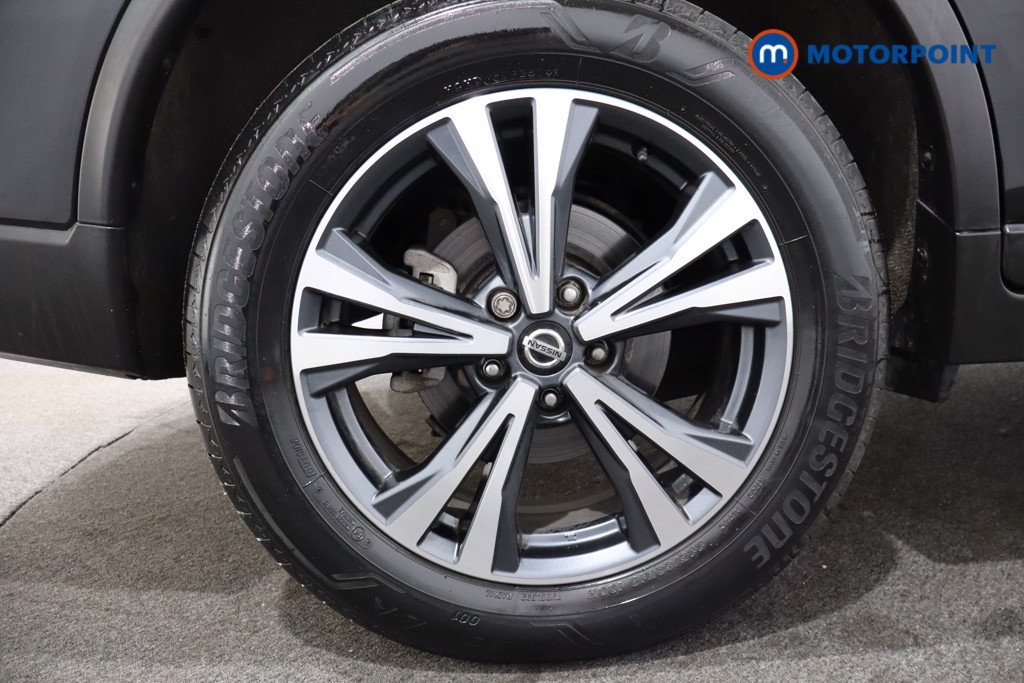 Nissan X-Trail N-Connecta Automatic Petrol SUV - Stock Number (1559847) - 9th supplementary image