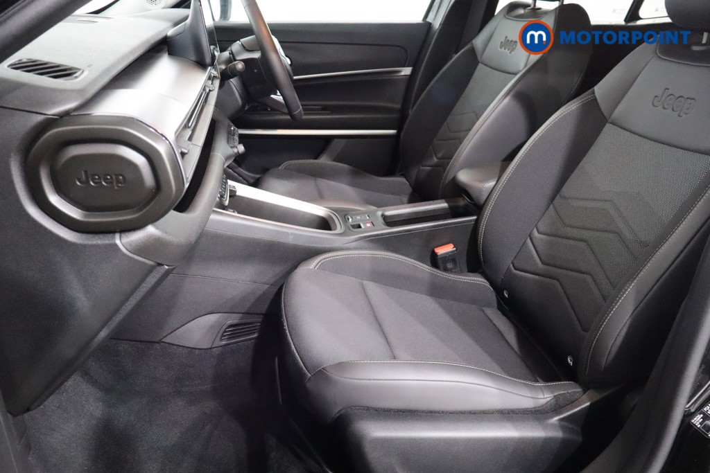Jeep Avenger Summit Automatic Electric SUV - Stock Number (1559879) - 4th supplementary image