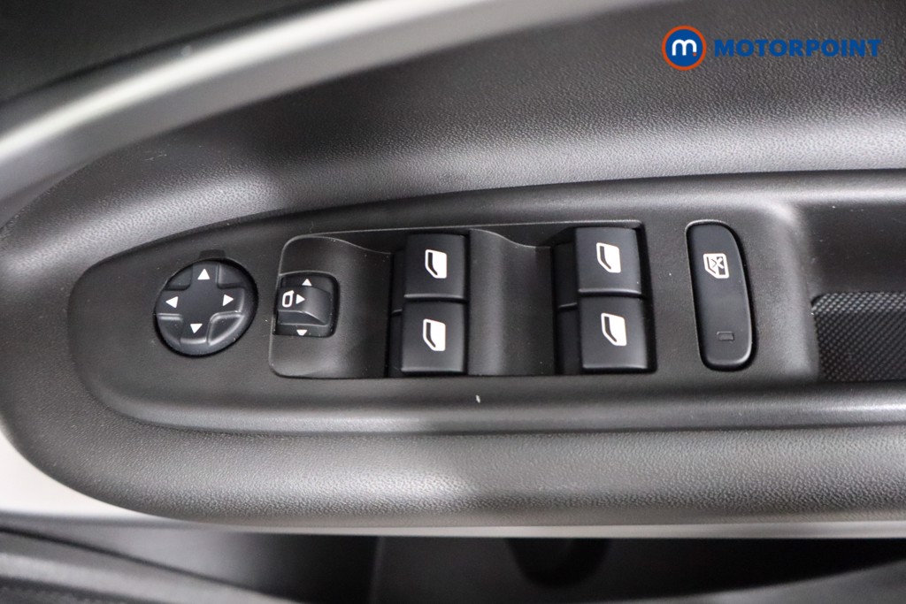 Jeep Avenger Summit Automatic Electric SUV - Stock Number (1559879) - 17th supplementary image