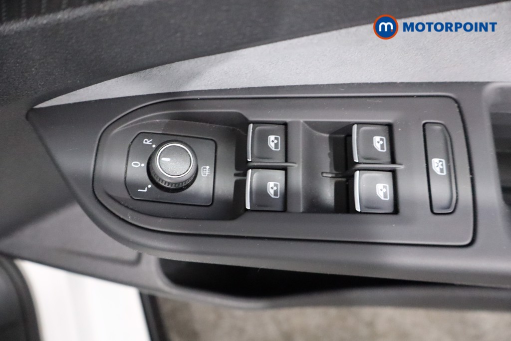 Volkswagen Golf R-Line Manual Petrol Hatchback - Stock Number (1560529) - 15th supplementary image