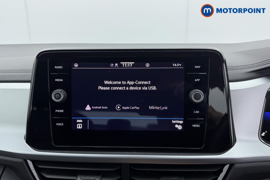 Volkswagen T-Roc Life Automatic Petrol SUV - Stock Number (1560594) - 10th supplementary image