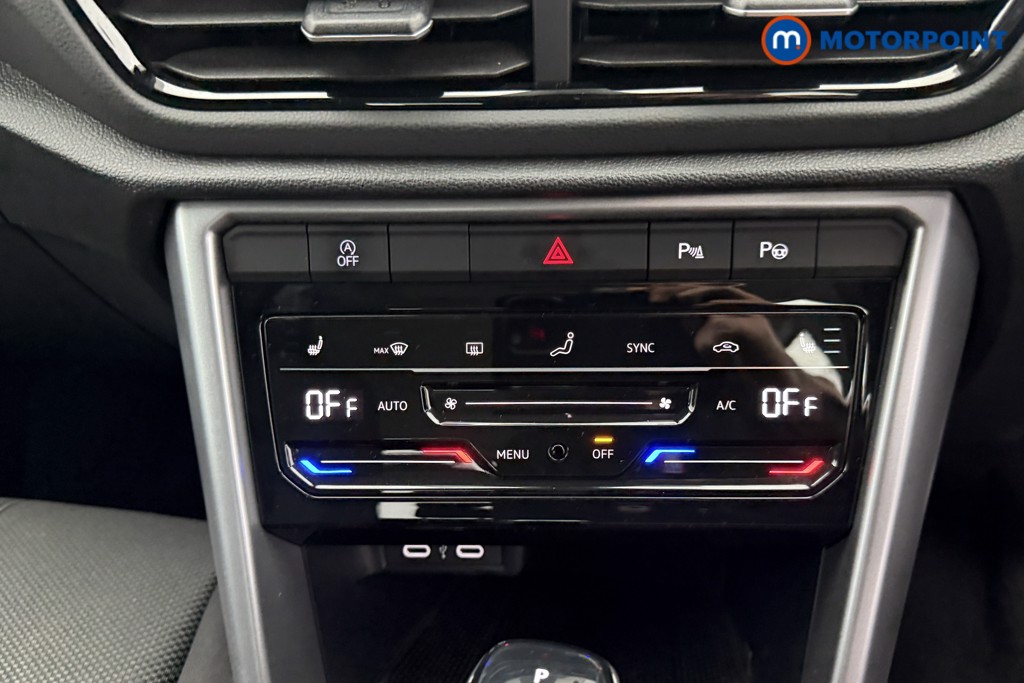 Volkswagen T-Roc Life Automatic Petrol SUV - Stock Number (1560594) - 12th supplementary image