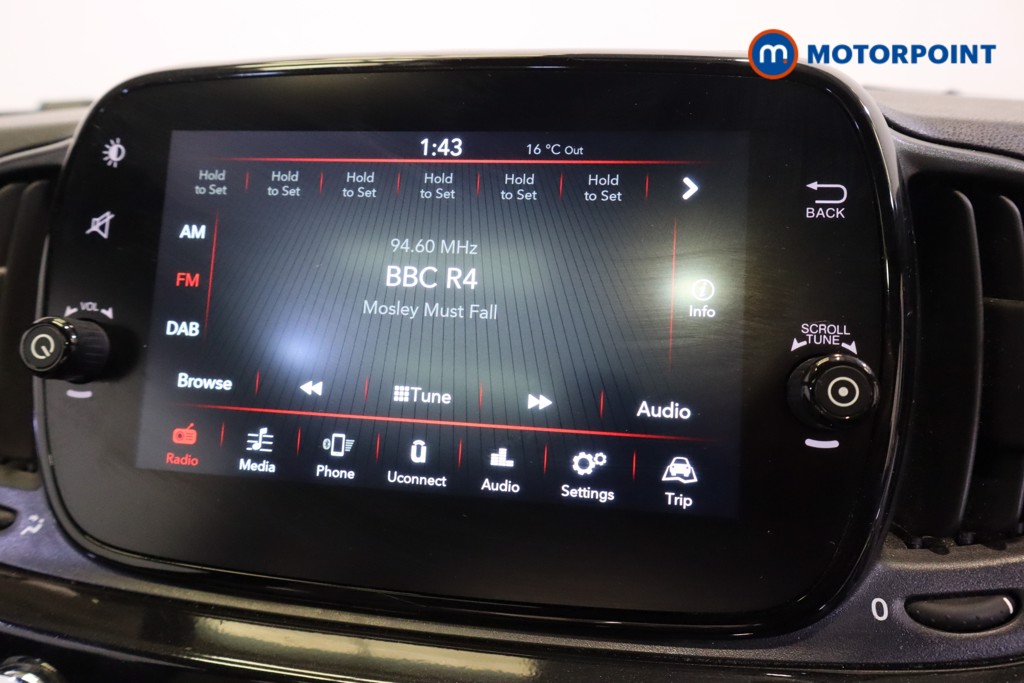 Fiat 500 Dolcevita Manual Petrol-Electric Hybrid Hatchback - Stock Number (1543059) - 3rd supplementary image