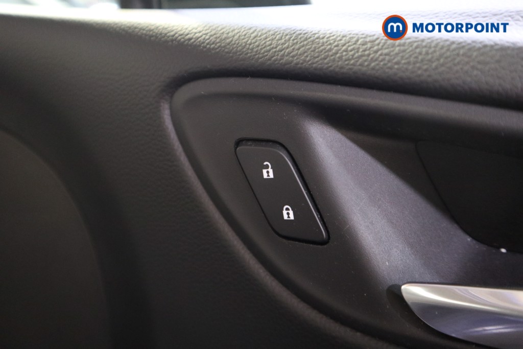 Vauxhall Astra SRI Manual Petrol Hatchback - Stock Number (1544824) - 10th supplementary image