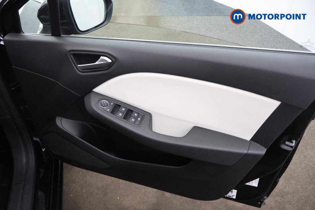 Renault Clio Techno Manual Petrol Hatchback - Stock Number (1545724) - 8th supplementary image