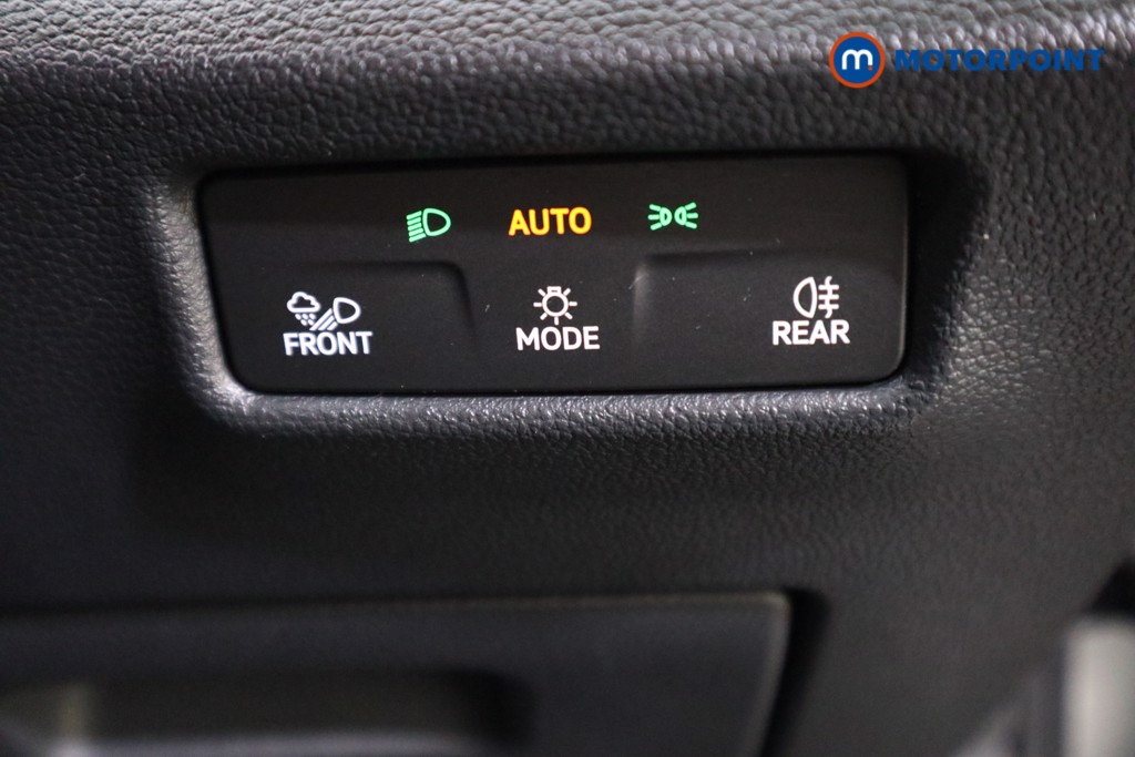 Volkswagen Tiguan R-Line Automatic Diesel SUV - Stock Number (1550985) - 9th supplementary image