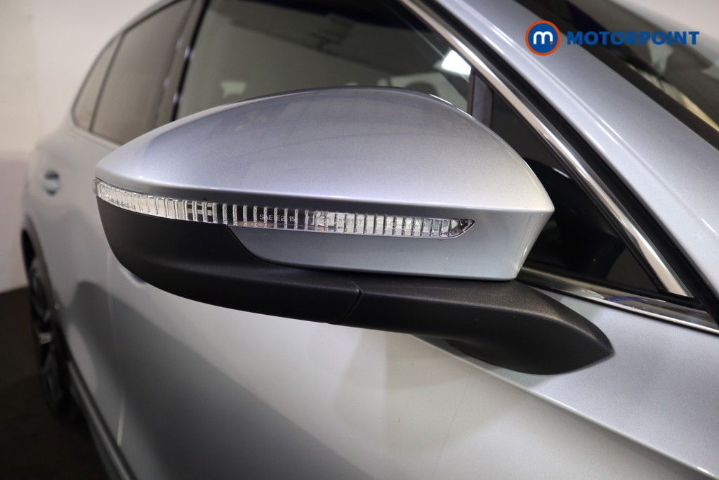 Volkswagen Tiguan R-Line Automatic Diesel SUV - Stock Number (1550985) - 25th supplementary image