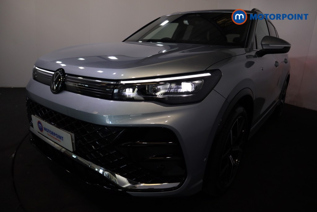 Volkswagen Tiguan R-Line Automatic Diesel SUV - Stock Number (1550985) - 28th supplementary image
