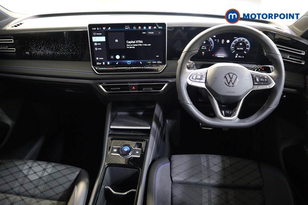 Volkswagen Tiguan R-Line Automatic Diesel SUV - Stock Number (1550985) - 1st supplementary image
