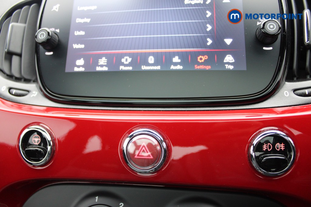 Fiat 500 Lounge Manual Petrol-Electric Hybrid Hatchback - Stock Number (1552914) - 7th supplementary image