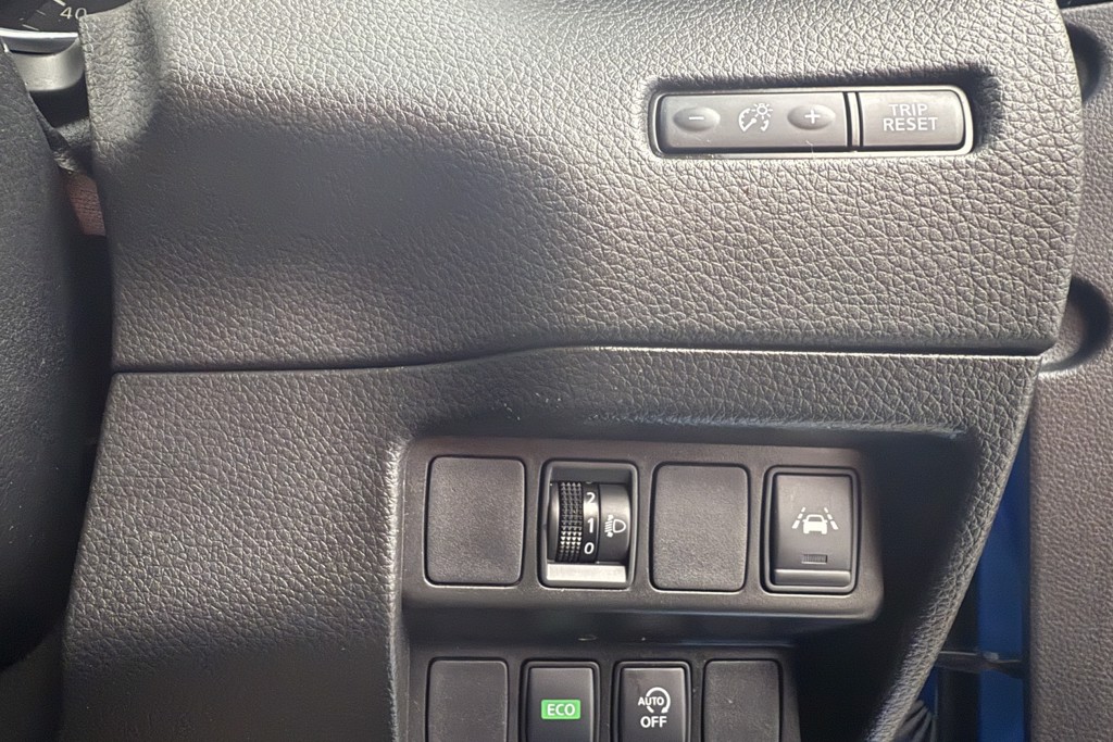 Nissan Qashqai Acenta Premium Automatic Petrol SUV - Stock Number (1553712) - 17th supplementary image