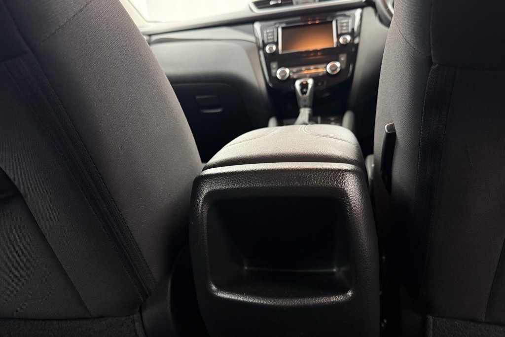 Nissan Qashqai Acenta Premium Automatic Petrol SUV - Stock Number (1553712) - 23rd supplementary image