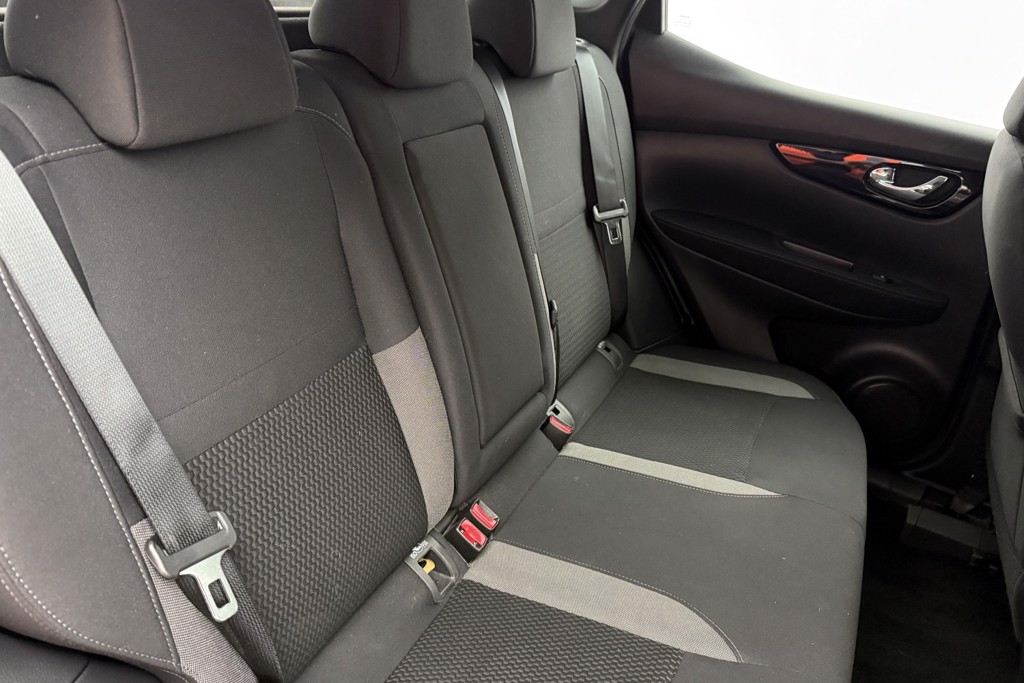Nissan Qashqai Acenta Premium Automatic Petrol SUV - Stock Number (1553712) - 25th supplementary image
