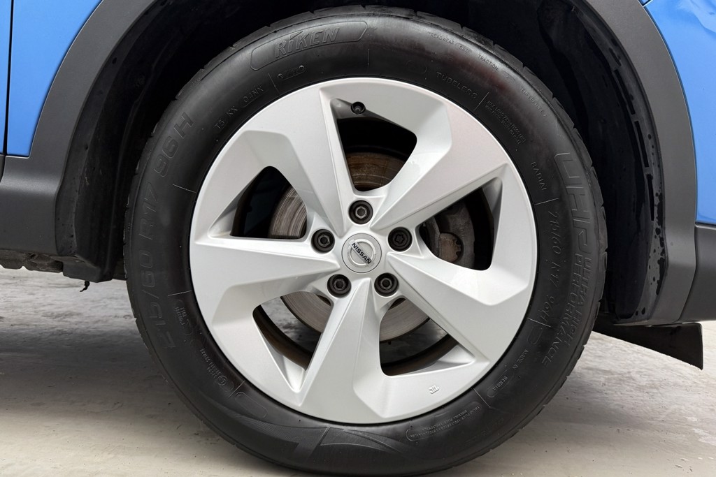 Nissan Qashqai Acenta Premium Automatic Petrol SUV - Stock Number (1553712) - 30th supplementary image