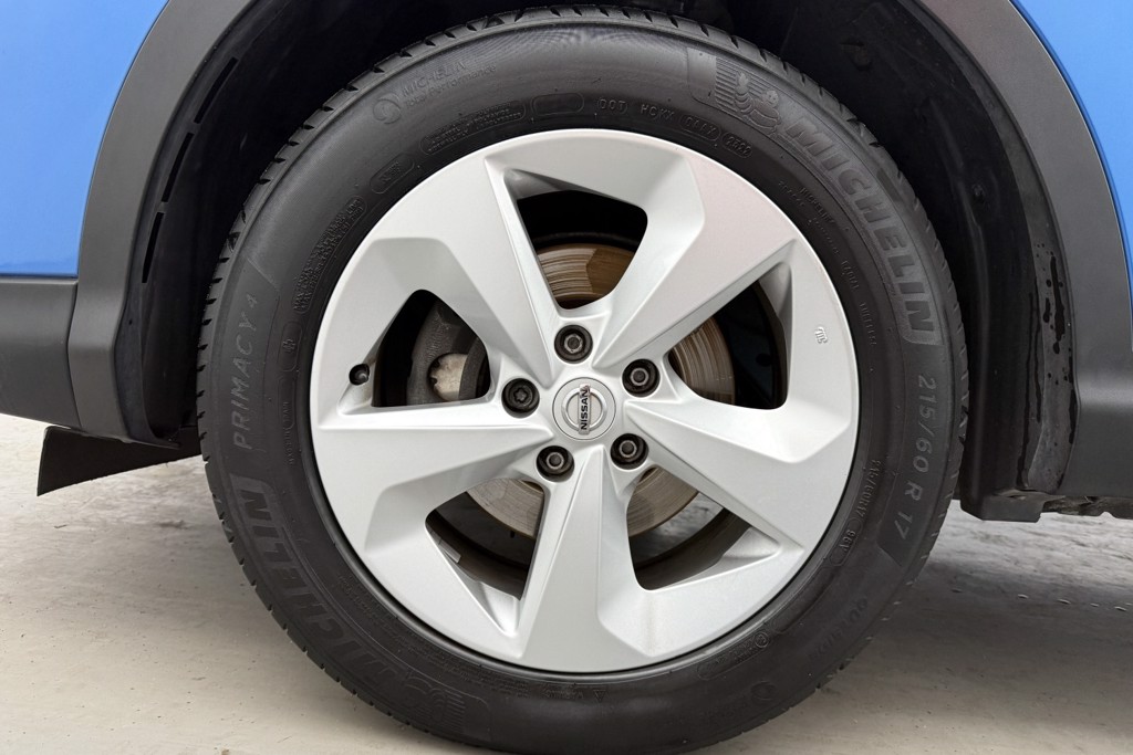 Nissan Qashqai Acenta Premium Automatic Petrol SUV - Stock Number (1553712) - 33rd supplementary image