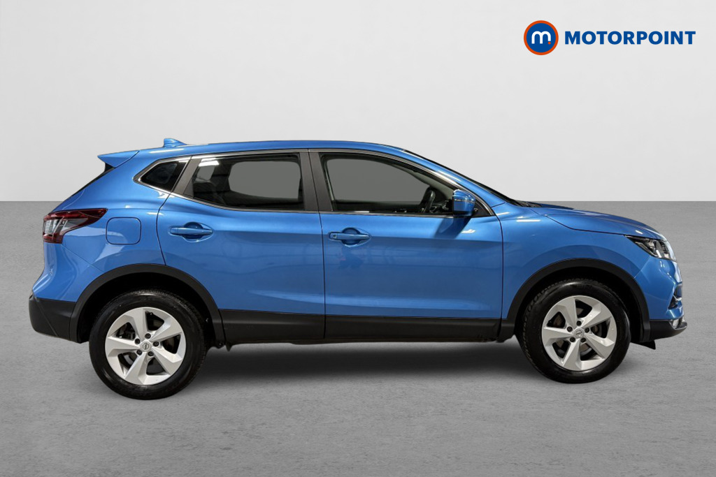 Nissan Qashqai Acenta Premium Automatic Petrol SUV - Stock Number (1553712) - Drivers side