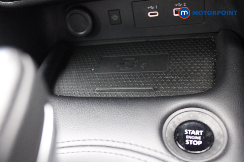 Nissan Juke N-Connecta Automatic Petrol SUV - Stock Number (1553913) - 12th supplementary image