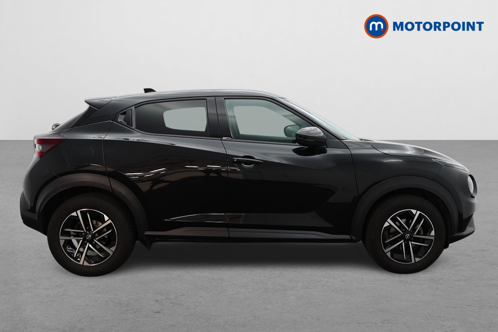 Nissan Juke N-Connecta Automatic Petrol SUV - Stock Number (1553913) - Drivers side