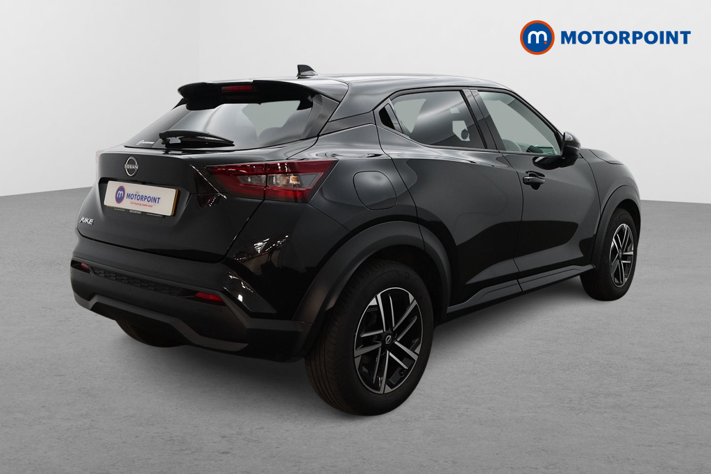 Nissan Juke N-Connecta Automatic Petrol SUV - Stock Number (1553913) - Drivers side rear corner