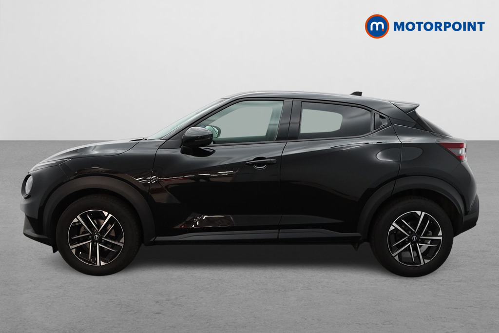 Nissan Juke N-Connecta Automatic Petrol SUV - Stock Number (1553913) - Passenger side