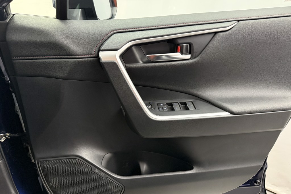 Toyota Rav4 Design Automatic Petrol Plug-In Hybrid SUV - Stock Number (1554409) - 17th supplementary image