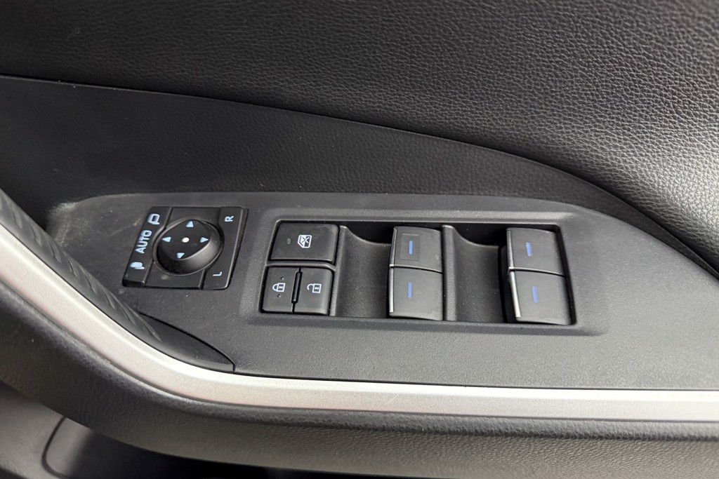 Toyota Rav4 Design Automatic Petrol Plug-In Hybrid SUV - Stock Number (1554409) - 18th supplementary image