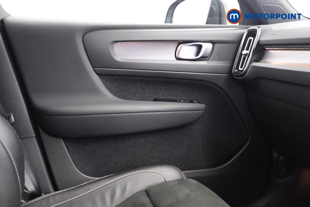 Volvo Xc40 R Design Manual Petrol SUV - Stock Number (1555101) - 7th supplementary image
