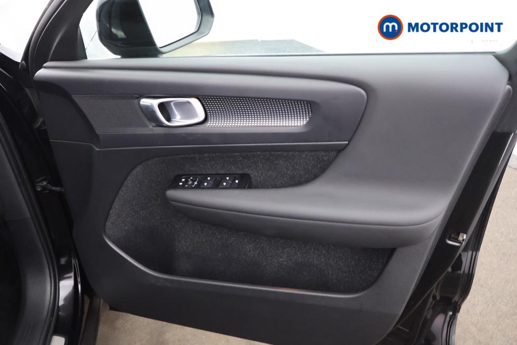 Volvo Xc40 R Design Manual Petrol SUV - Stock Number (1555101) - 8th supplementary image