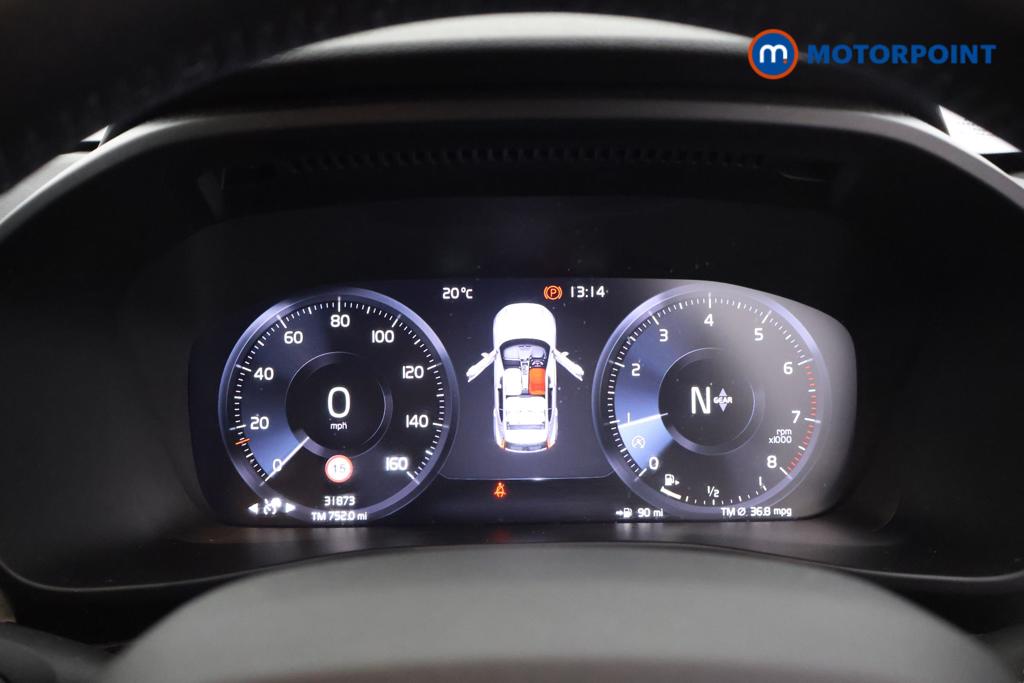 Volvo Xc40 Momentum Manual Petrol SUV - Stock Number (1555116) - 4th supplementary image