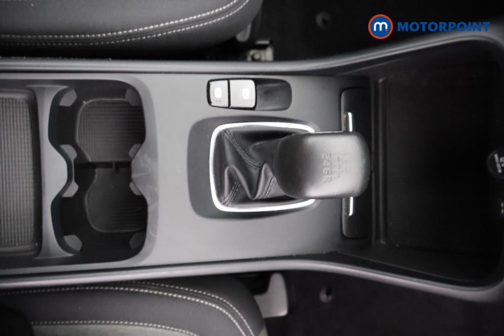 Volvo Xc40 Momentum Manual Petrol SUV - Stock Number (1555116) - 6th supplementary image