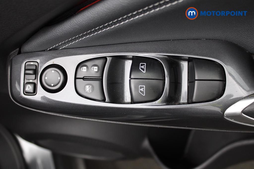 Nissan Juke N-Connecta Manual Petrol SUV - Stock Number (1555273) - 20th supplementary image