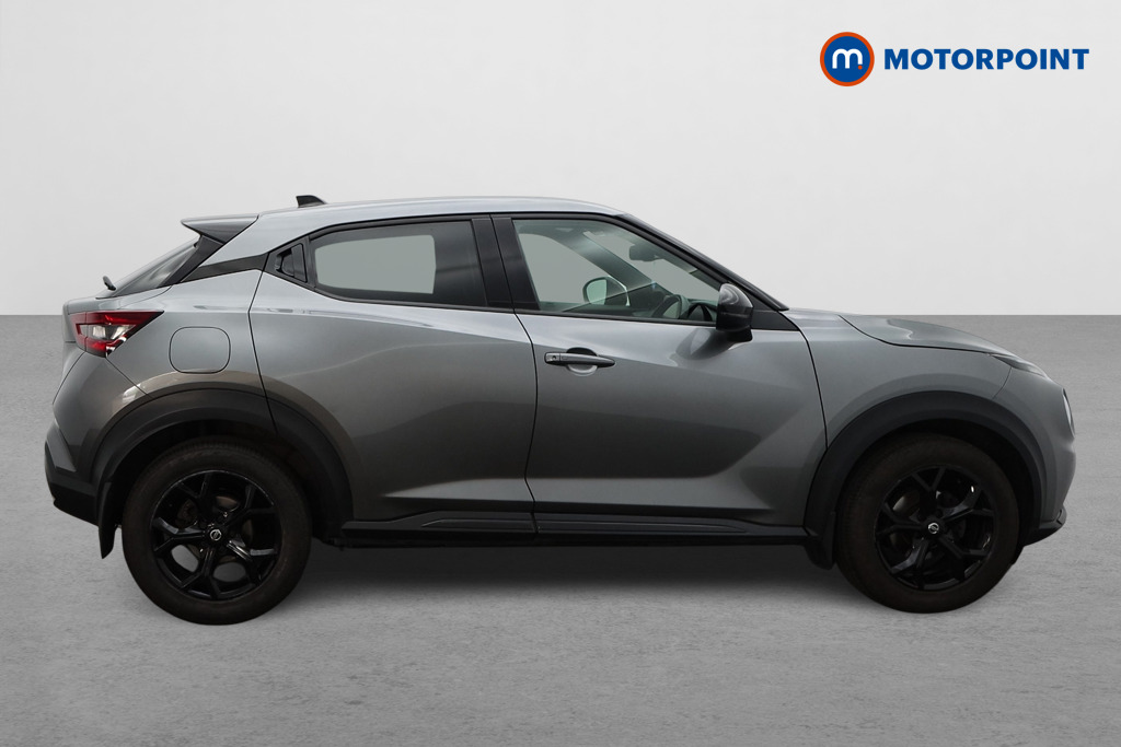 Nissan Juke N-Connecta Manual Petrol SUV - Stock Number (1555273) - Drivers side