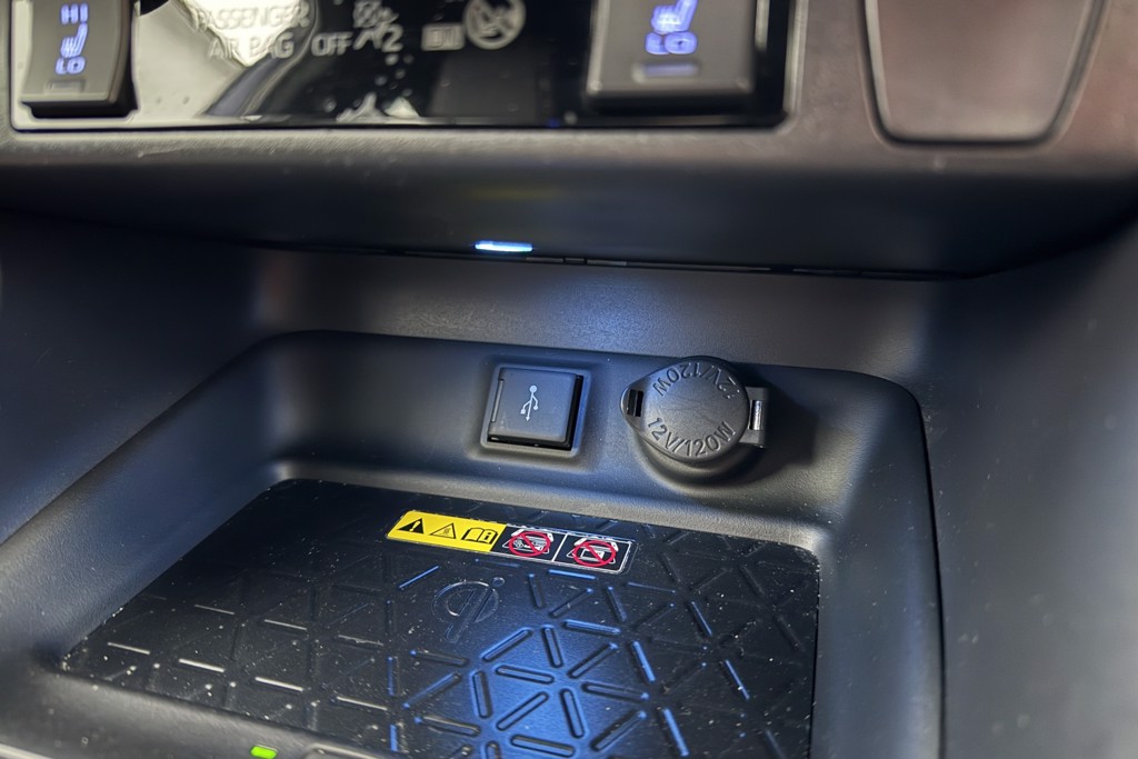 Toyota Rav4 Dynamic Automatic Petrol Plug-In Hybrid SUV - Stock Number (1555730) - 12th supplementary image