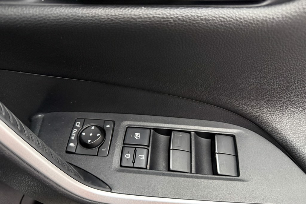 Toyota Rav4 Dynamic Automatic Petrol Plug-In Hybrid SUV - Stock Number (1555730) - 17th supplementary image