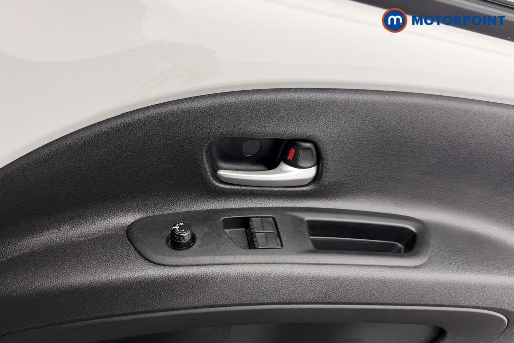 Toyota Aygo X Pure Manual Petrol Hatchback - Stock Number (1556061) - 13th supplementary image