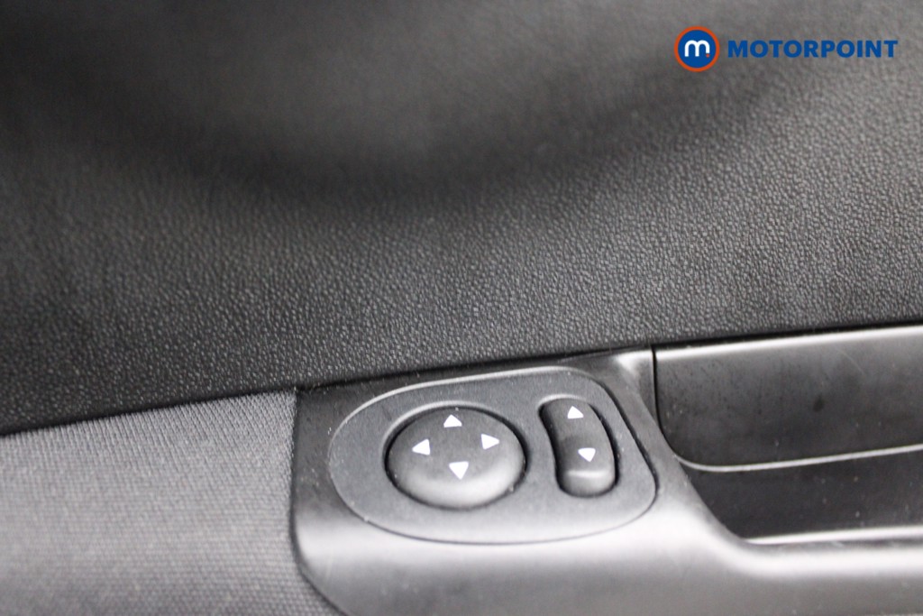Fiat 500 1.0 Mild Hybrid 3Dr Manual Petrol-Electric Hybrid Hatchback - Stock Number (1556135) - 16th supplementary image