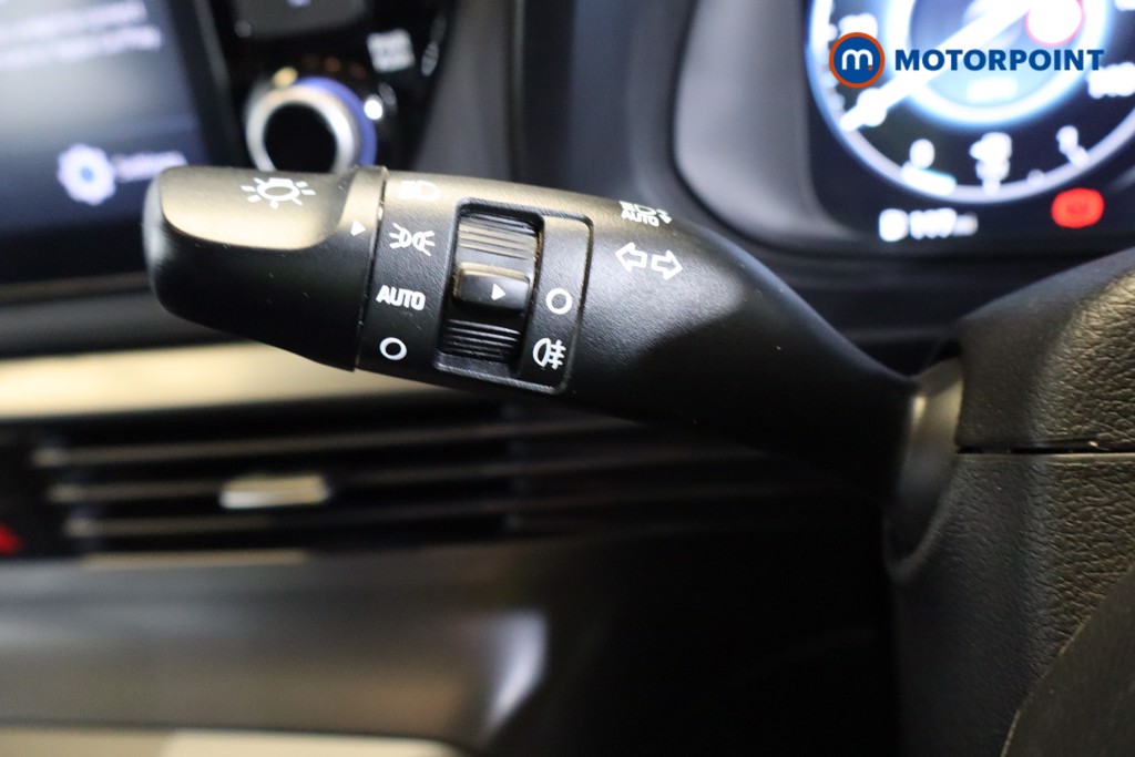 Hyundai Bayon Se Connect Manual Petrol-Electric Hybrid SUV - Stock Number (1556302) - 11th supplementary image