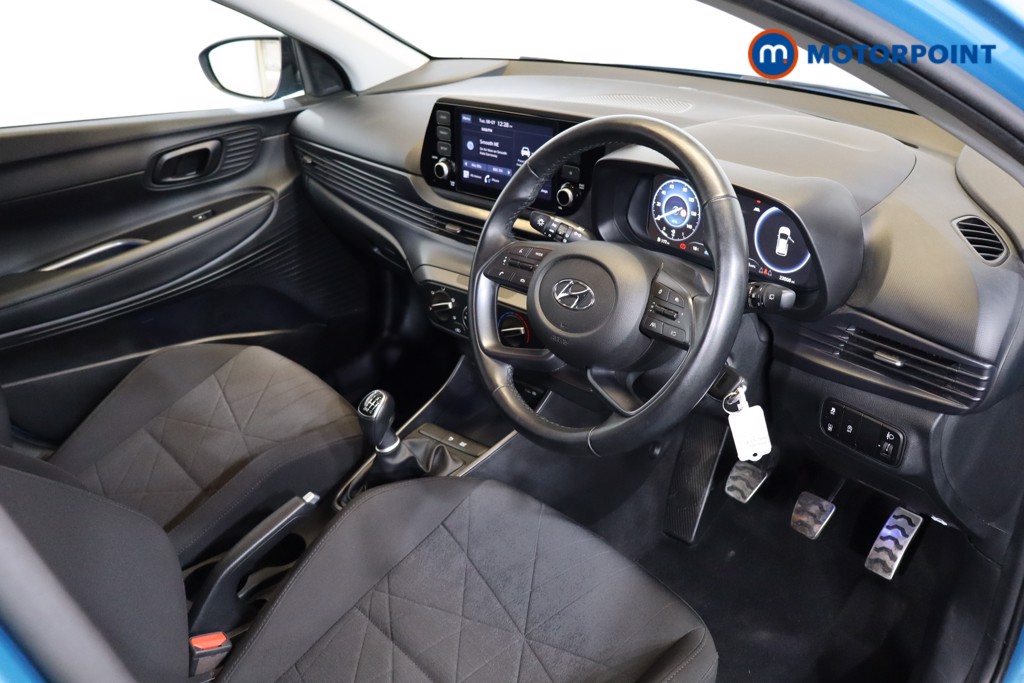 Hyundai Bayon Se Connect Manual Petrol-Electric Hybrid SUV - Stock Number (1556302) - 1st supplementary image