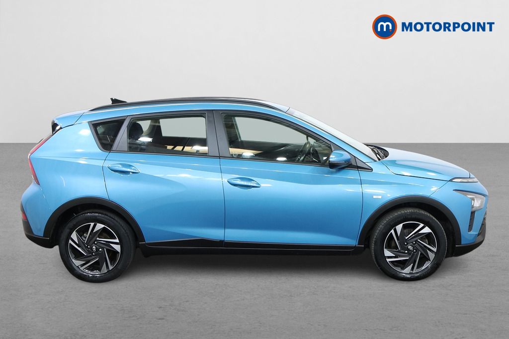 Hyundai Bayon Se Connect Manual Petrol-Electric Hybrid SUV - Stock Number (1556302) - Drivers side