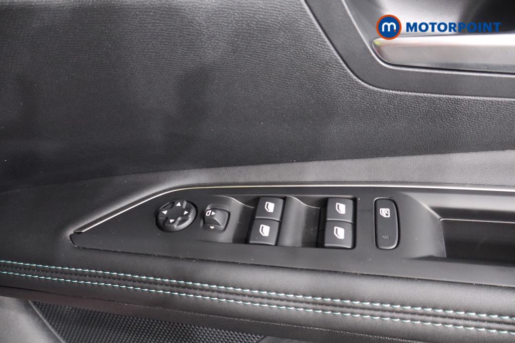 Peugeot 3008 Allure Automatic Petrol-Electric Hybrid SUV - Stock Number (1556489) - 13th supplementary image