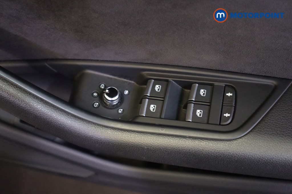 Audi A4 S Line Automatic Petrol Estate - Stock Number (1556559) - 8th supplementary image