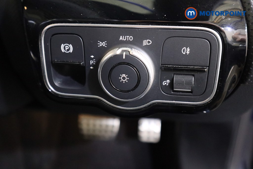Mercedes-Benz CLA Amg Line Automatic Diesel Coupe - Stock Number (1558101) - 9th supplementary image