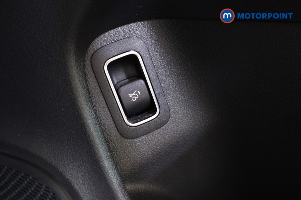 Mercedes-Benz CLA Amg Line Automatic Diesel Coupe - Stock Number (1558101) - 10th supplementary image