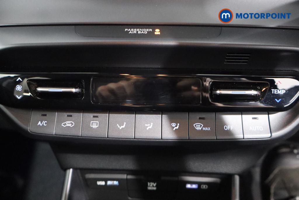 Hyundai I20 Premium Manual Petrol Hatchback - Stock Number (1558405) - 3rd supplementary image