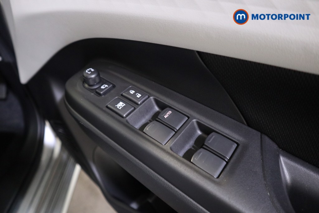Suzuki Swift Ultra Manual Petrol-Electric Hybrid Hatchback - Stock Number (1558643) - 10th supplementary image
