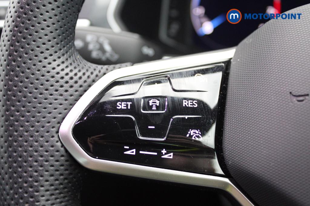 Volkswagen Tiguan R-Line Automatic Petrol SUV - Stock Number (1558674) - 13th supplementary image