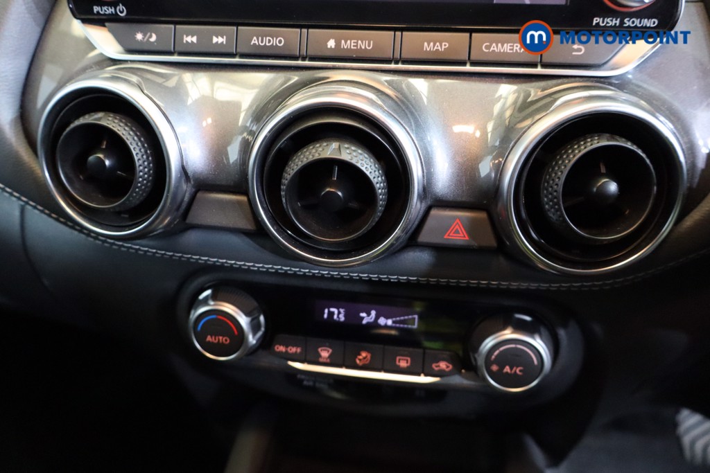 Nissan Juke N-Connecta Automatic Petrol SUV - Stock Number (1558944) - 7th supplementary image