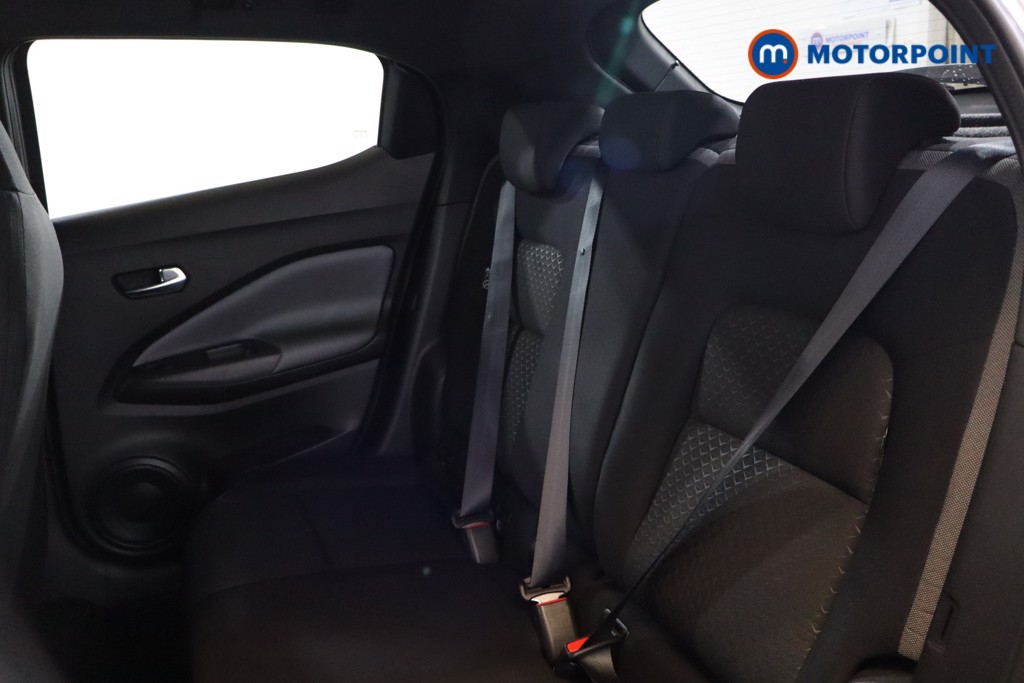 Nissan Juke N-Connecta Automatic Petrol SUV - Stock Number (1558944) - 16th supplementary image
